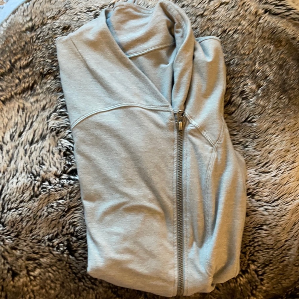 Lululemon grey a-line zip up (buttery materiel)